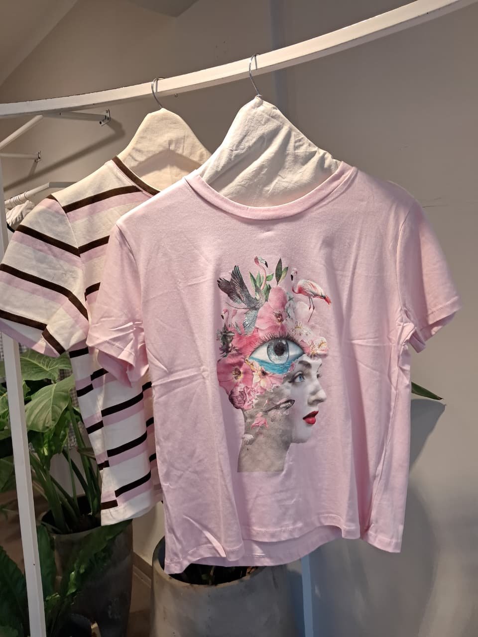 remera ojos 